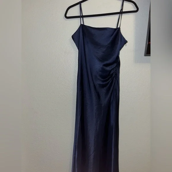 House of Harlow 1960 Navy Slip Dress - Picture 4 of 8